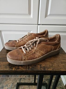NWOB ROAN Bed Stu Men's Casual Tan Distressed Perforated Leather Sneakers